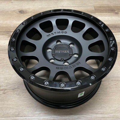 【新品未使用】METHOD MR305 NV 17インチ ホイール4本セット Method Wheels MR305 NV HD 17x8.5 +0 6x135 Matte Black with Gloss