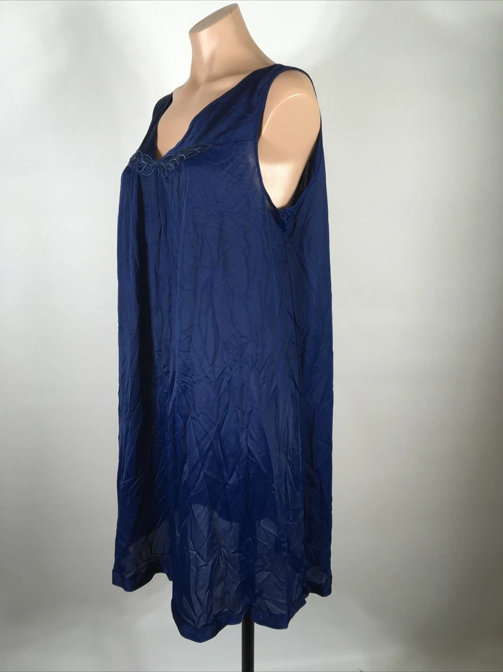 VANITY FAIR VINTAGE Navy Chiffon Nylon NIGHT GOWN  SZ 2XL Babydoll Embroidered - Image 3 of 4
