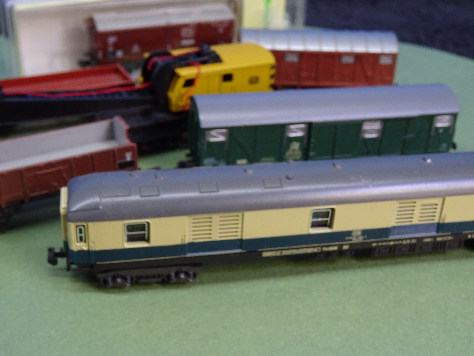Picture 4 of 6