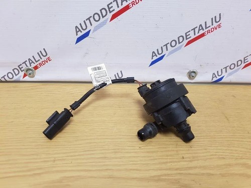 BMW 3 F30, F80 Zirkulationswassermotor 7643949 2.00 2016 32247914