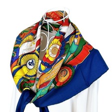 Ancienne écharpe en soie GUCCI Horse Award Medal Print carré 34" bleu foncé o...