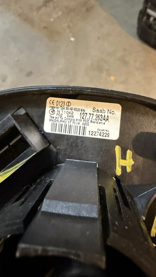 2006-2010 SAAB 9-3 CIM Central Integrated Module 12777263 w key Foto 2 de 4