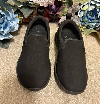 Vionic Women s  Agile Kia  Black Mesh Slip-On Low Top Shoe Size 5 B