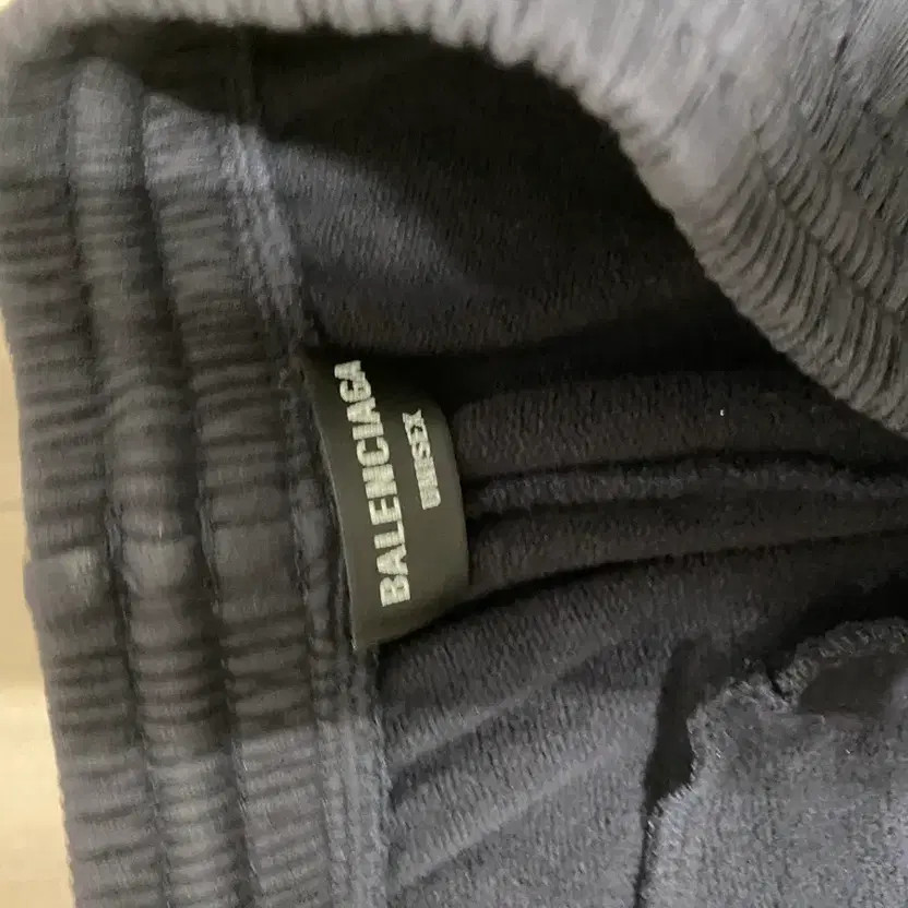 Balenciaga Sporty B Jogger Pants Men thumbnail 3