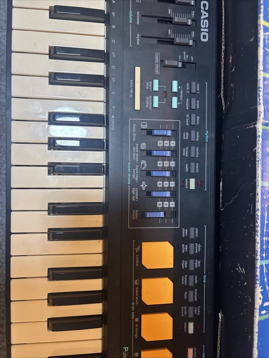 Casio Casiotone MT-220 Piano Electronic Keyboard Auto Rhythm