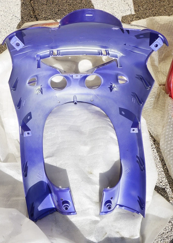 Piaggio NRG 50 mc2 AC. anno 1998 originale Carena ant - Immagine 3 di 3