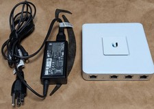 Ubiquiti UniFi Security Gateway USG Enterprise Gigabit Router w/ Power Supply