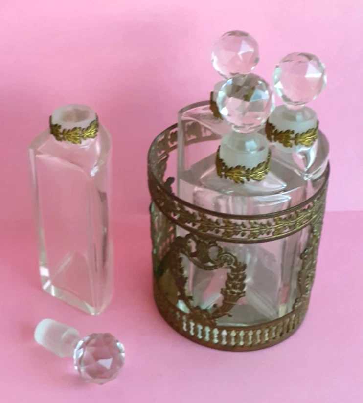 CAVE A PARFUMS EN CRISTAL / TRAVAIL FRANCAIS / 1890 - 1910 - Photo 4/4