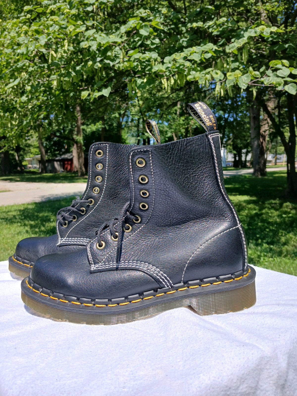 LIMETED EDITION 1460 PASCAL MADE IN ENGLAND CLASSIC LEATHER BOOTS US 7 WOMEN’S image 4