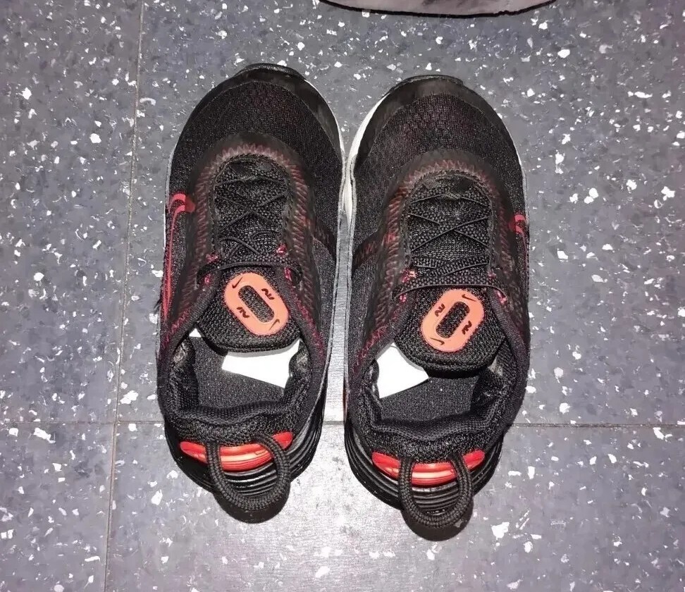 Nike Air Max 270 Black Red Sneakers Trainers Unisex Size 6.5 Active Walking Park image 5