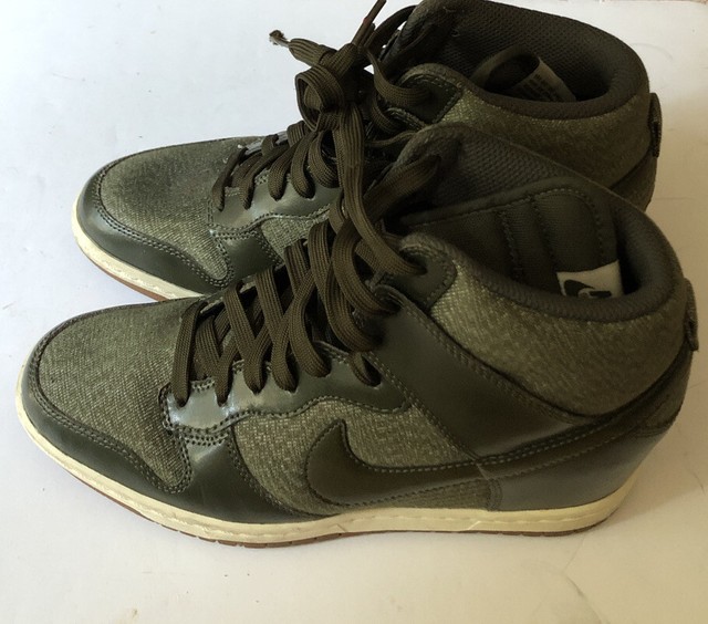 nike women's wedge shoes