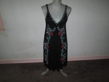 FREE PEOPLE Black Floral Embroidered V-Neck Mid-Calf Festival Slip Dress ~ XS