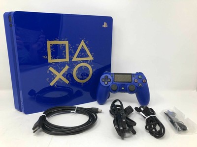 プレイステーション4 First Limited Pack with PlayS プレイステーション4 First Limited Pack with PlayS