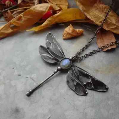 Retro Vintage Dragonfly Pendant Moonstone Necklace Women's Party Jewelry Fashion