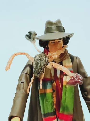 Doctor Who 4th Dr With DALEK MUTANT BABY Figure GENESIS TOYS R US Tom Baker RARE - Picture 6 of 7