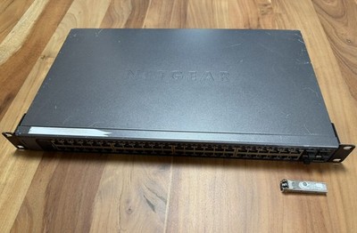 Netgear ProSafe GSM7248R 48-Port RJ-45 4x SFP Gigabit L3 Managed Switch AGM731F