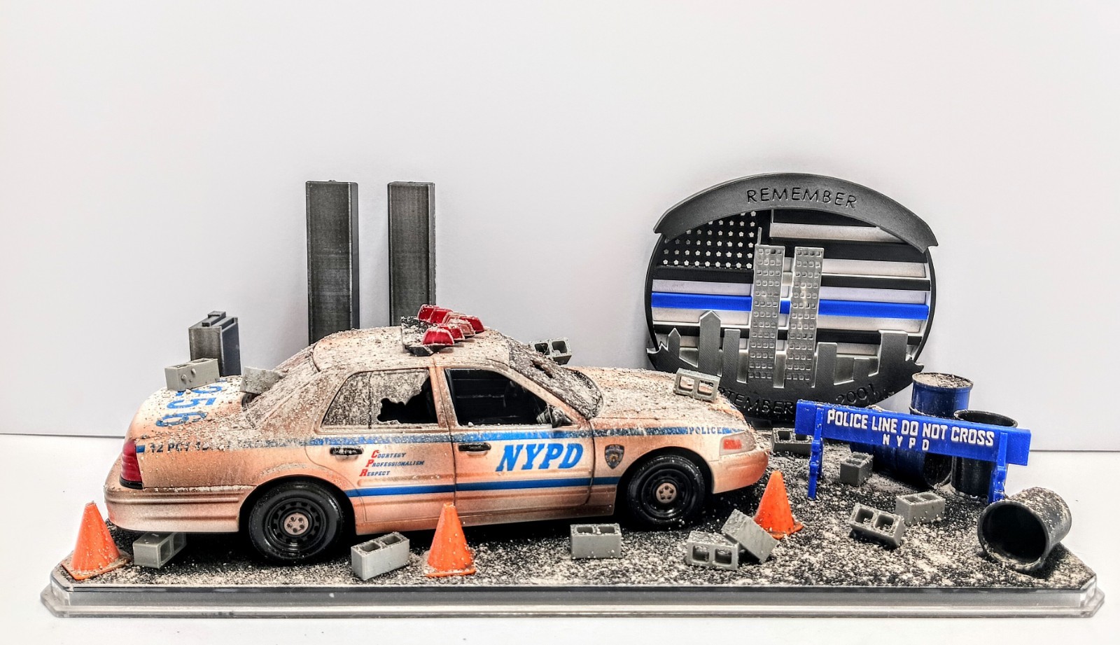 9/11 Memorial Tribute NYPD Collectible Custom Diorama Display 1/24 Scale Diecast