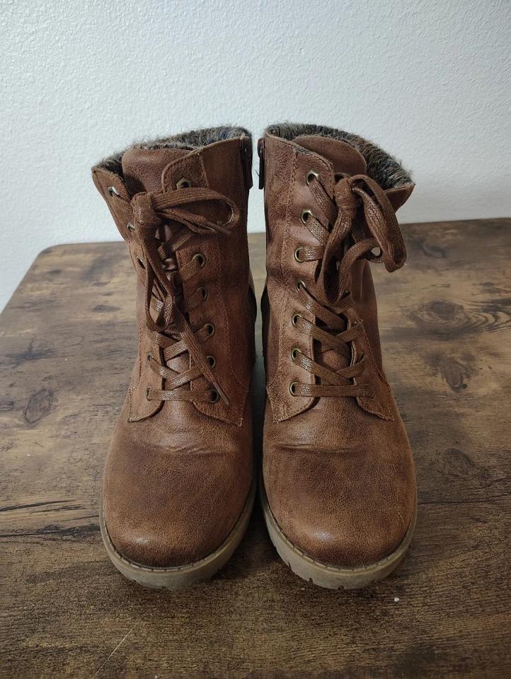 Torrid  Heel Brown Combat Chunky Sz 11 Wide Bootie Brown Boots Lace Up Sweater  - Image 2 of 4