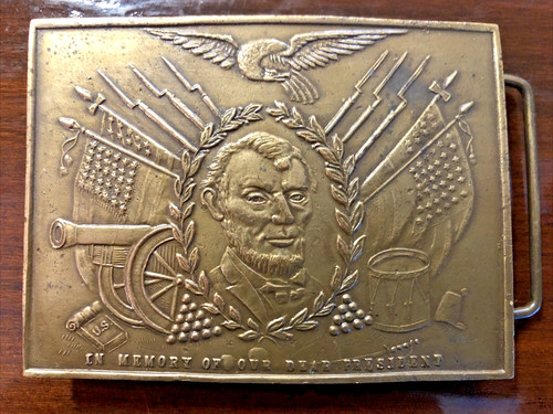 ABRAHAM LINCOLN In Memory Of Our Dear President Patriotic BELT BUCKLE Vintage