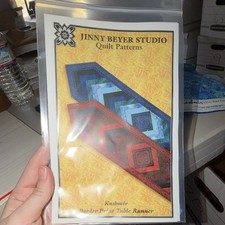 Jinny Beyer Studio Kashmir Table Runner Piece...