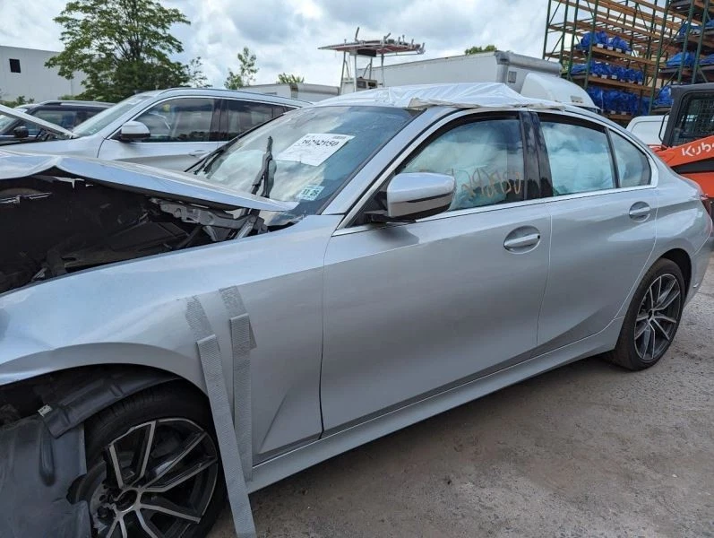 Audio Equipment Radio Controller Console Mounted Fits 20-21 BMW 330i 753995 - Image 4 of 4