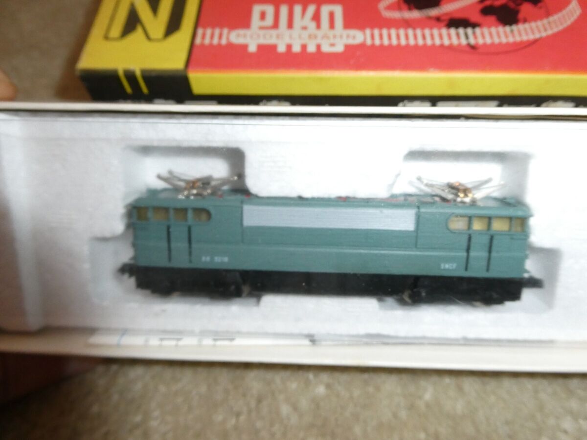 s-l1200.jpg s-l1200.jpg
