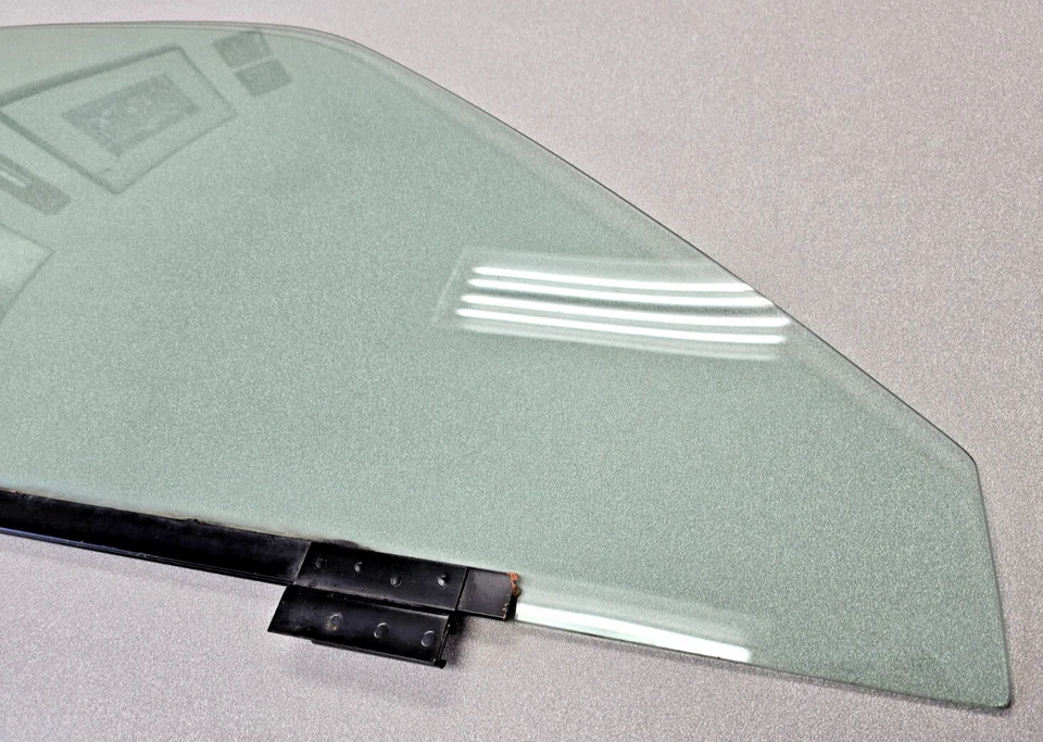 BONITO ORIGINAL PORSCHE 924 924S 944 968 VENTANA PUERTA PASAJERO HERCULITA TINTADA Foto 3 de 4