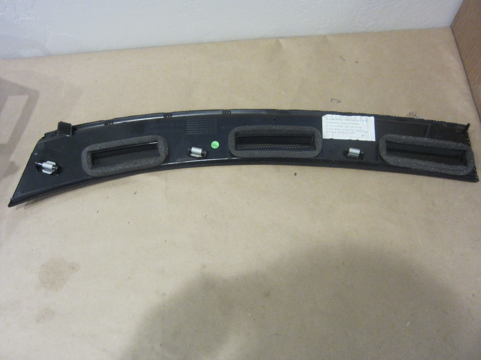 Ferrari California RH Dashboard Defroster Grill Part# 80801800