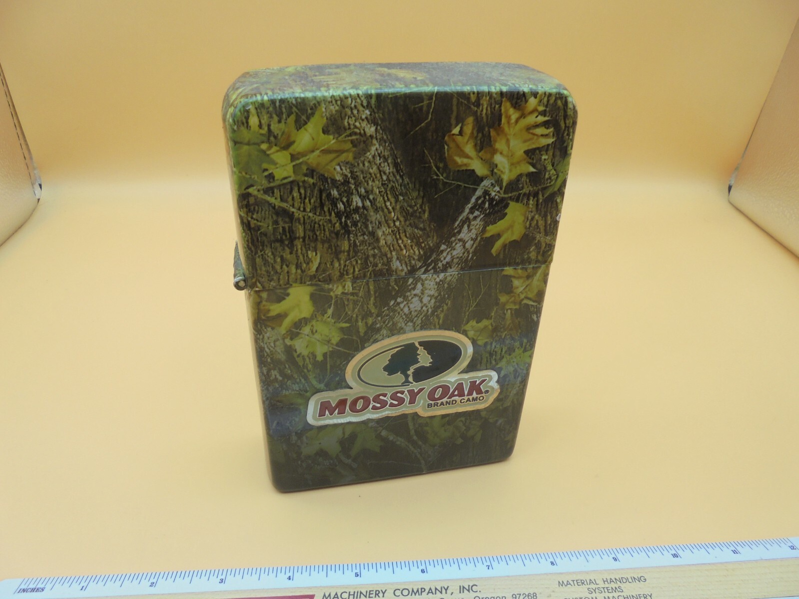 Giant Mossy Oak lighter