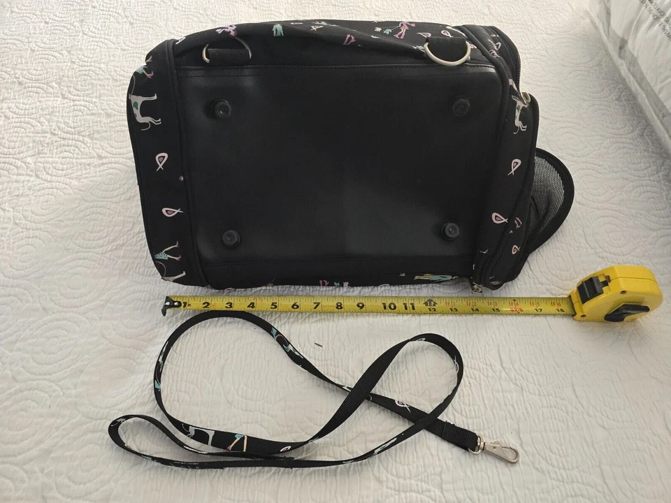 Mochila y porta mascotas de Nicole Miller con correa Foto 4 de 4