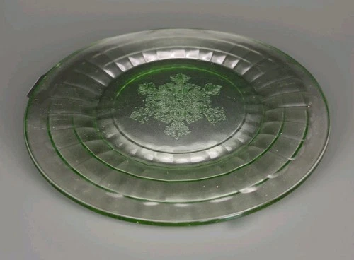 Vintage Anchor Hocking Uranium Block Optic Snowflake 9" Green Dinner Plate