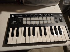 Novation Launchkey Mini MK2 MIDI Controller In Good Condition TESTED