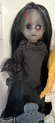Living Dead Dolls Posey - Black Variant - Used - Mint - Free