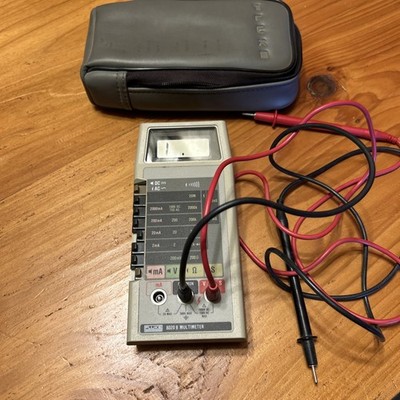 Vintage Fluke 8020 B Multimeter W/Leads and Case - turns on