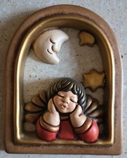 THUN - FORMELLA CON ANGELO ROSSO LUNA E STELLE - H 15 L 12,5 CM - SENZA SCATOLA