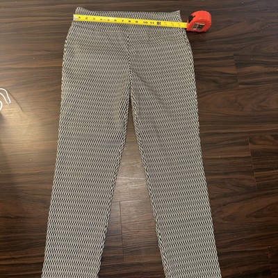 New York & Company Stretch 10 Zig Zag Striped Cropped Pants