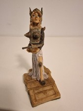 Discworld Clarecraft DWE13 Magrat In Armour With Tent Card & Box. Signed Pat P