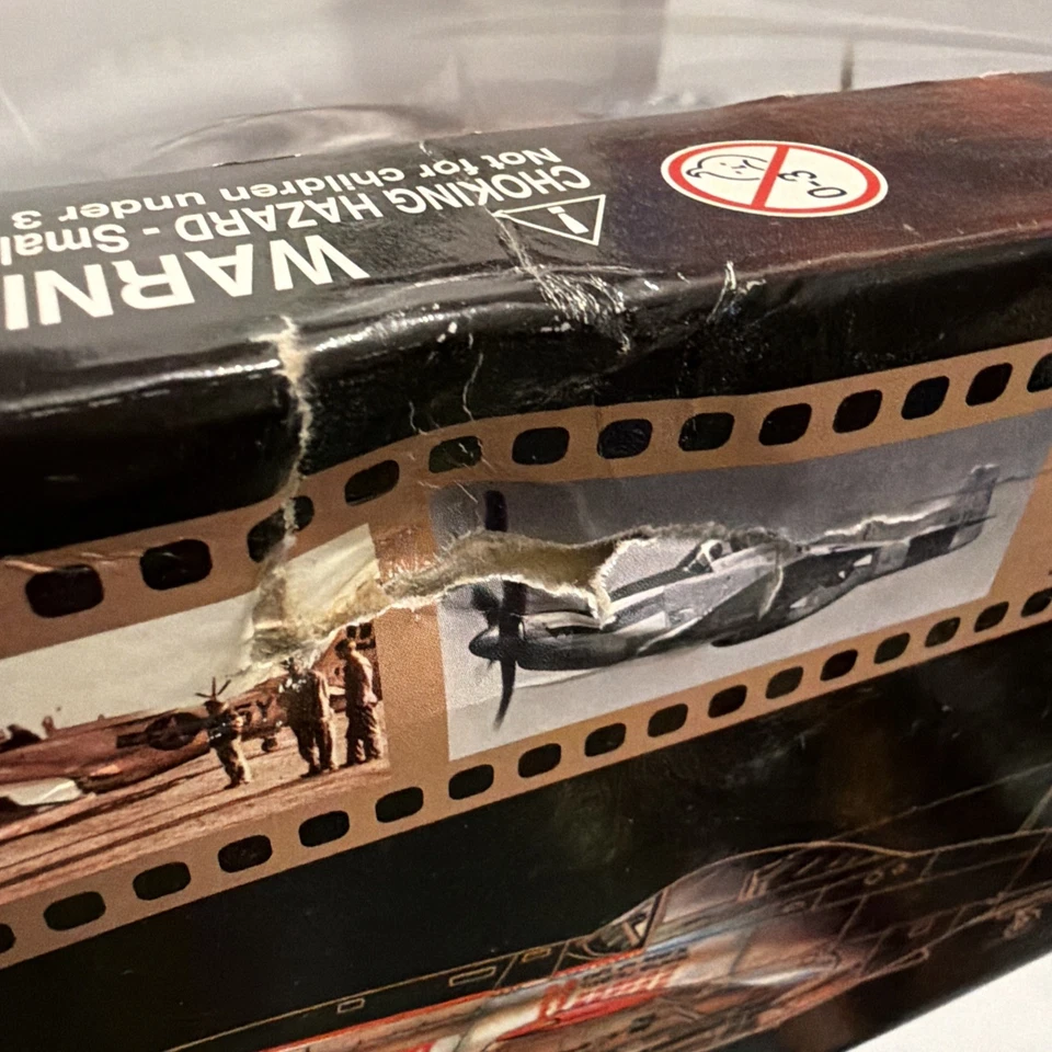 Avión Mustang Motor Max Diecast Metal y Plástico P-51 Escala 1:48 Foto 4 de 4