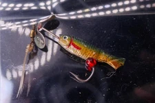 Vintage Pflueger Minnow Bait Fishing Lure 3/0 SPINNER RED RAINBOW