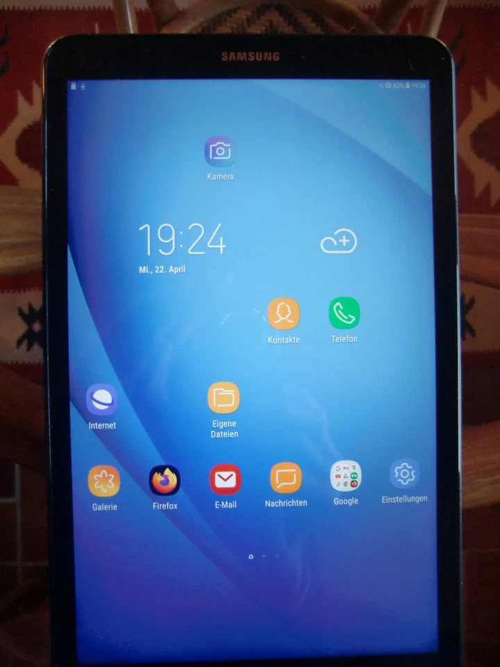 Samsung Galaxy Tab A 10.1 (2016) · 32GB · Cellular, Foto 2 von 3