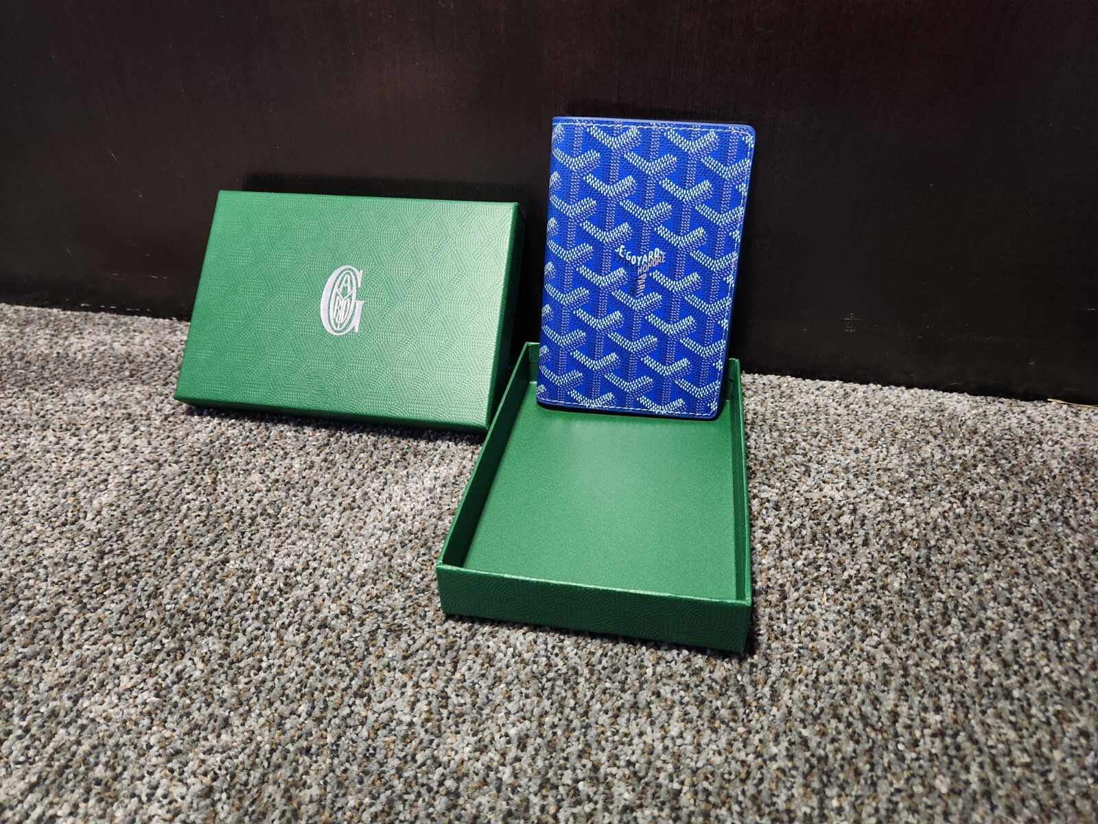 Goyard Passport Holder Card Wallet - Blue. Brand New-image