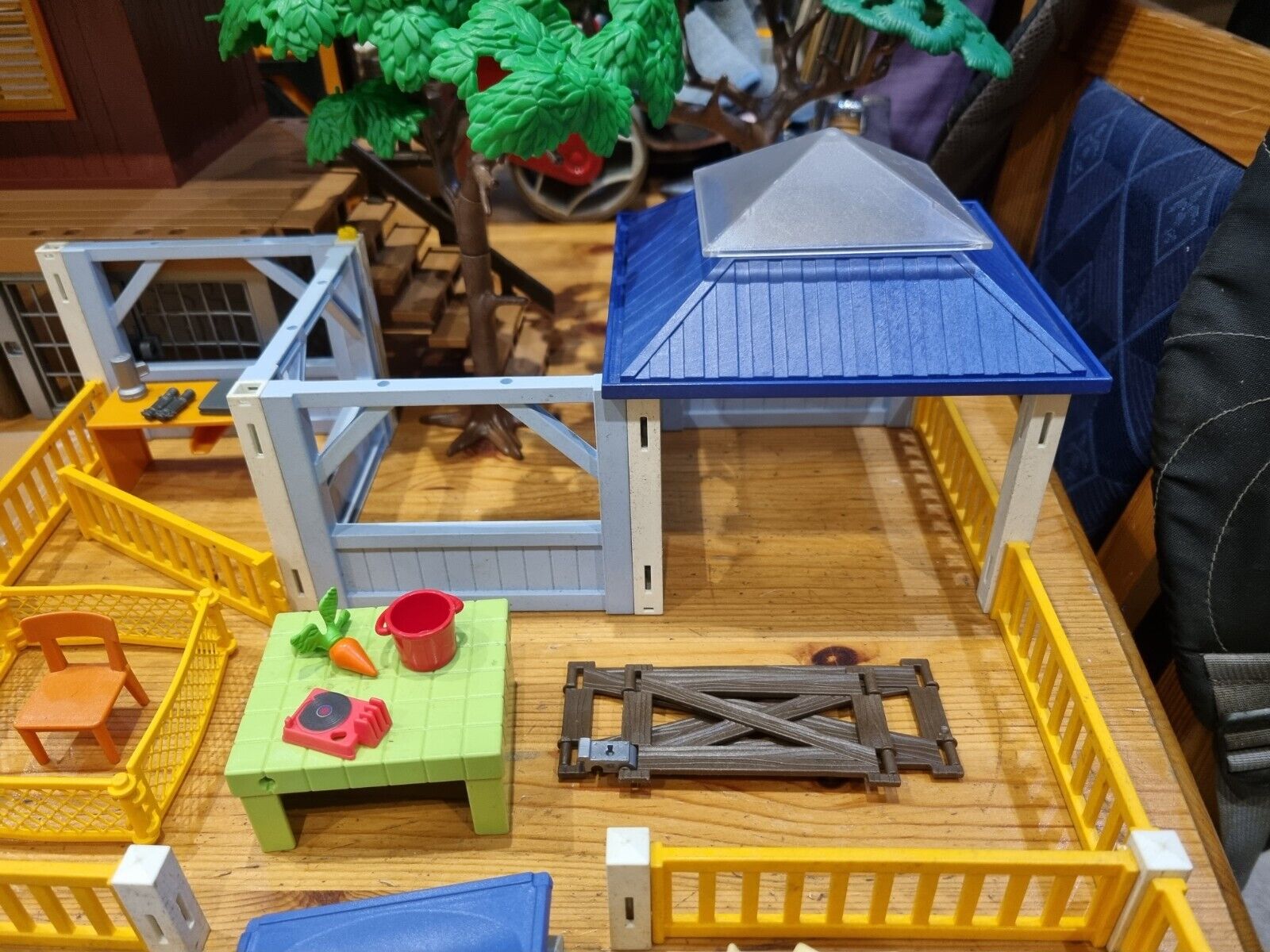 Picture 16 of 24