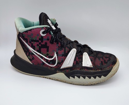 Nike Boys 6Y Kyrie 7 GS Pixel Camo 