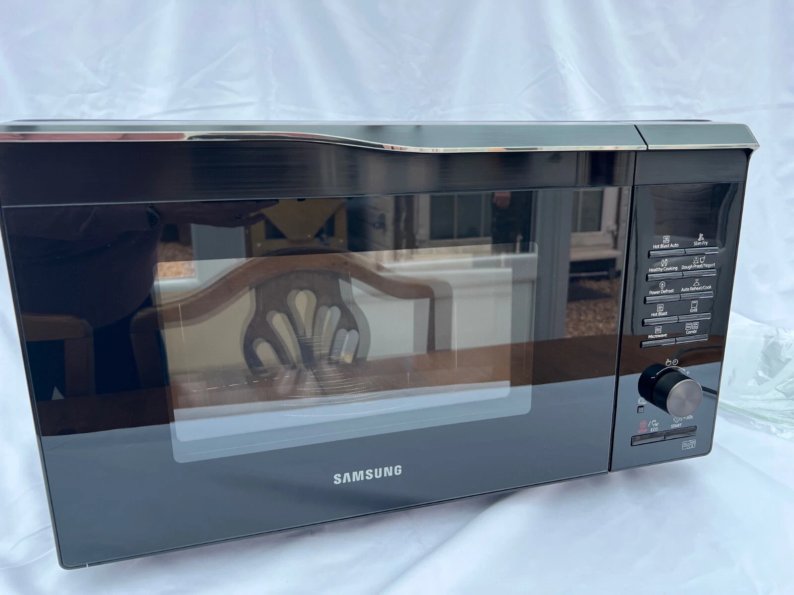 Samsung 900W 28L Combination Microwave - MCM6055CK - Black (AG150)
Opens in a new window or tab