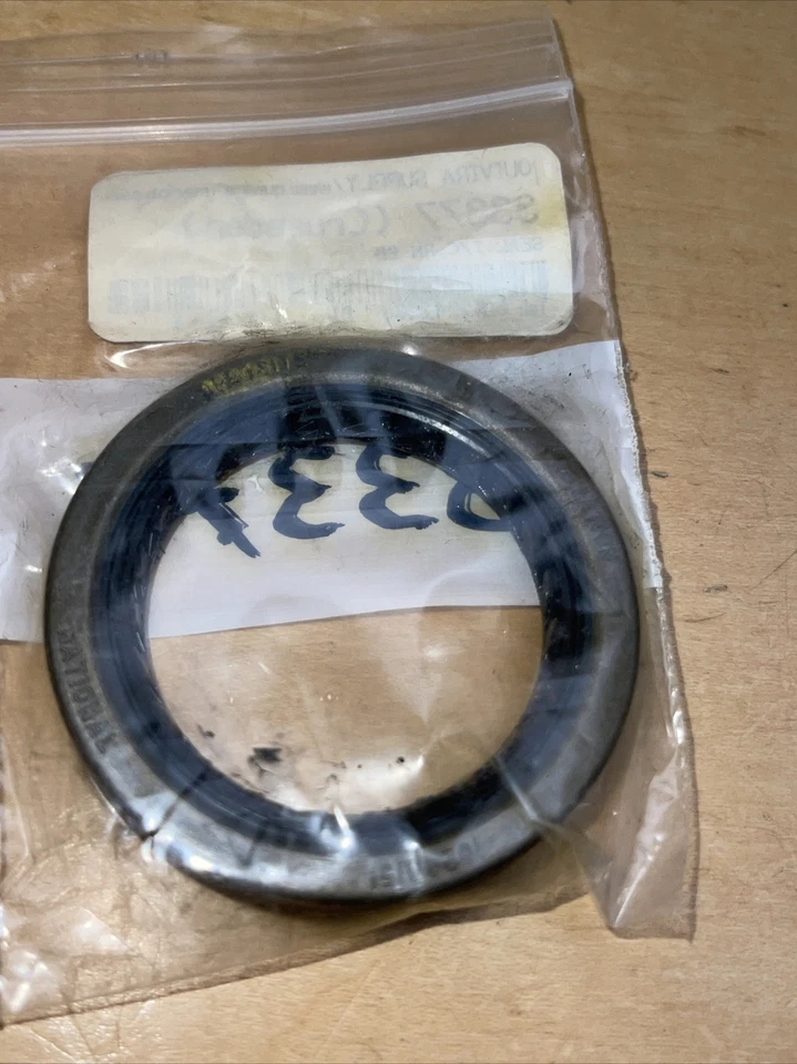 CRUSADER/PCM MARINE OEM GENUINE RH TIMING COVER SEAL ;P/N 33377. - Image 2 of 3