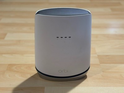 Orbi cable modem router CBR750 No Power Cords Netgear