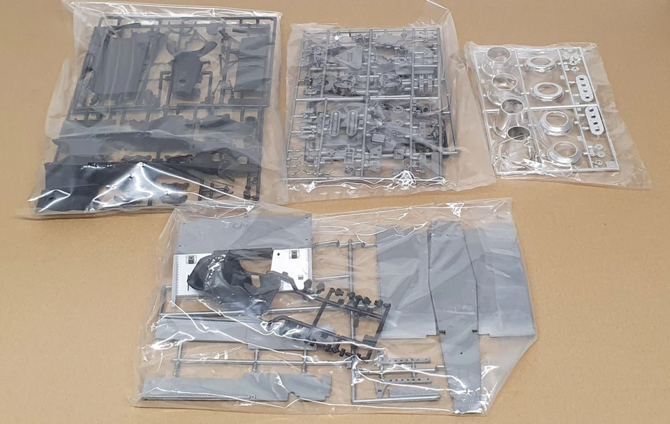 Tamiya 1/12 Scale Unbuilt Kit BS1222 - F1 Team Lotus Mk.III JPS #5 Race Car - Image 2 of 4