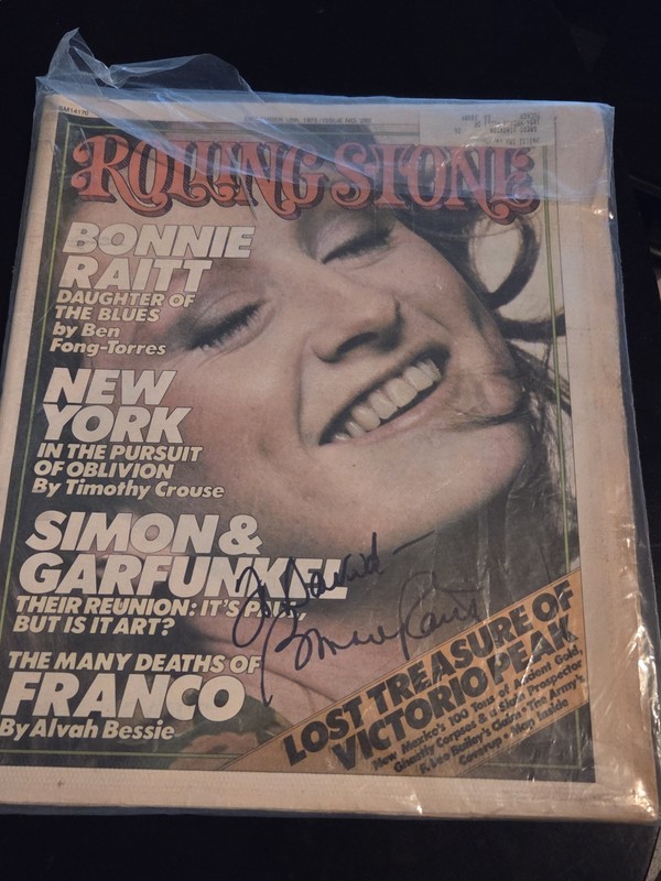 Bonnie Raitt Signed Autographed Rolling Stone Magazine With COA