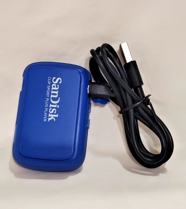SanDisk SDMX32-032G-G46B 32GB Clip Player - Blue - Image 2 of 3