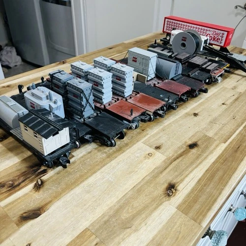 Lot of 13 Freight Cars Flatcars with Loads Caboose **Customized No Boxes**